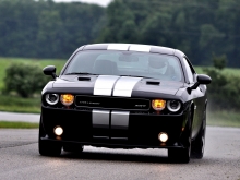     Dodge Challenger SRT,   